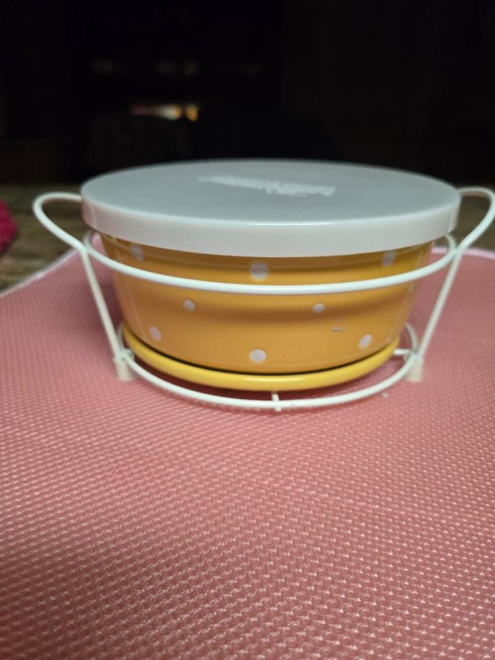 Temp-tations 1.5qt Polka Dot Baking Dish w/ Rack, Lid & Trivet